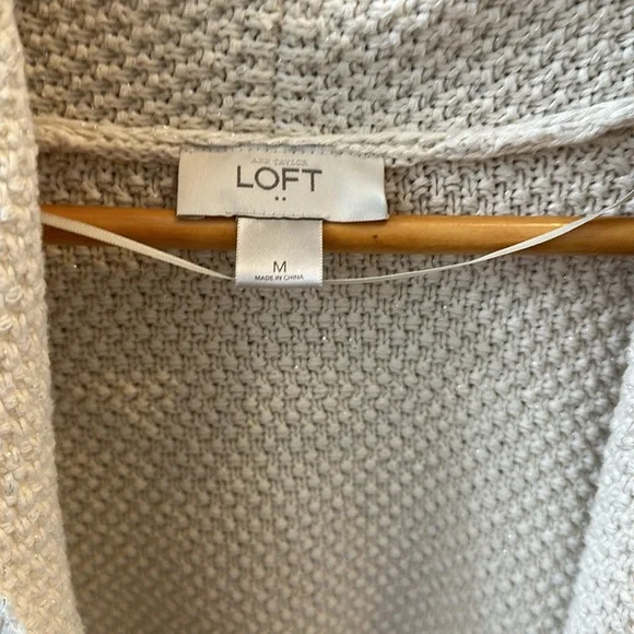 LOFT Women's Cream Sweater - Picture 2 of 3